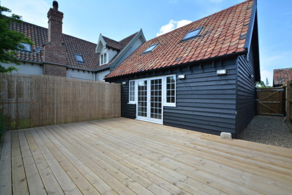 1 Bedroom Detached